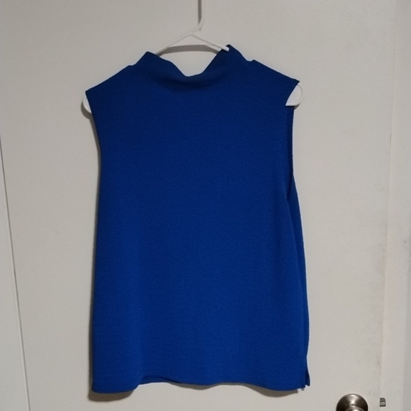 Royal Blue Sleeveless Crew Neck Boxy Tank Top - Picture 3 of 6